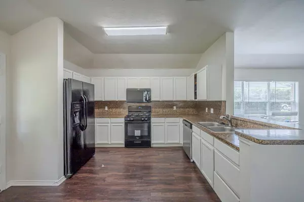 Taylor, TX 76574,3006 Greenlawn ST