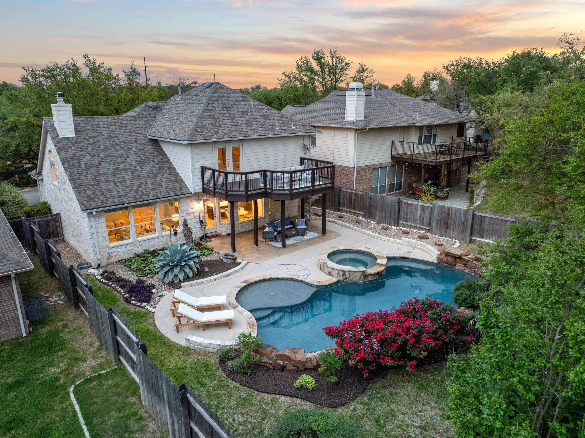 2908 Persimmon Valley TRL, Austin, TX 78732