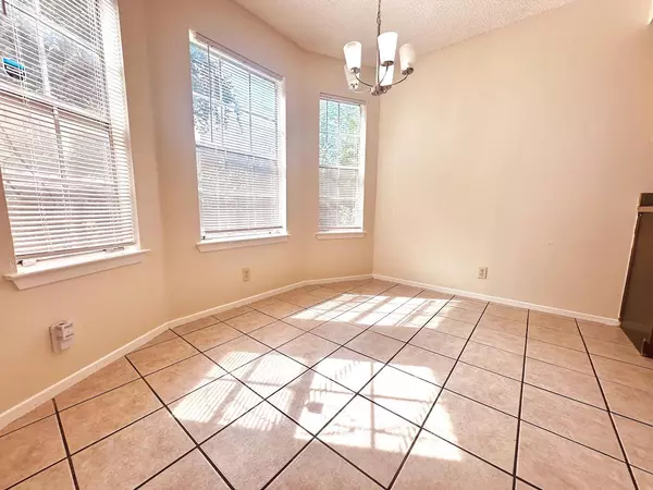 Austin, TX 78741,2004 Kirksey DR #D