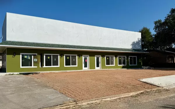 Taylor, TX 76574,100 Paula LN