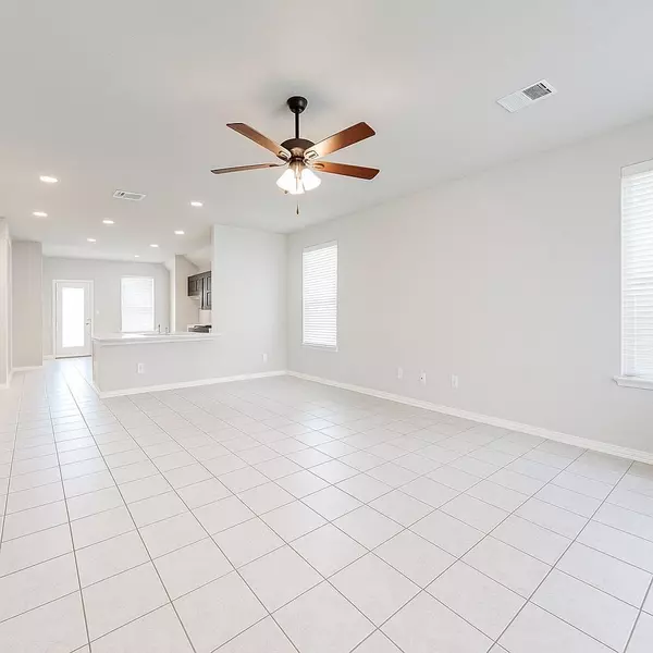 Round Rock, TX 78665,913 Centerra Hills CIR