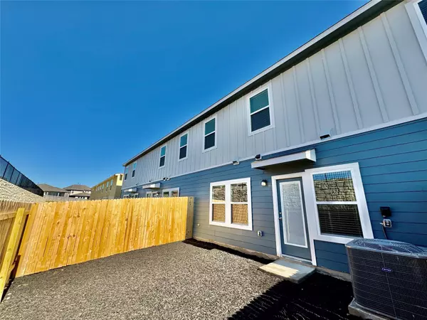 Buda, TX 78610,12812 Summer Village DR