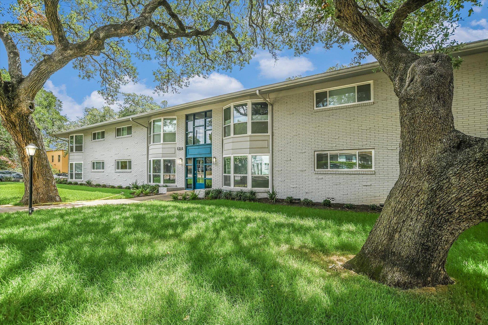 1210 Windsor RD #113, Austin, TX 78703