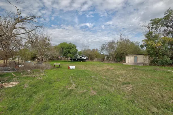 Liberty Hill, TX 78642,205 Fallwell ST