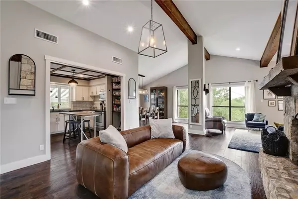 104 Canyon Rim DR, Austin, TX 78746