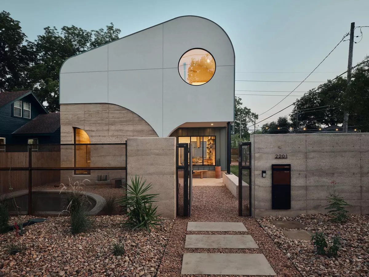 Austin, TX 78702,2201 Garden St