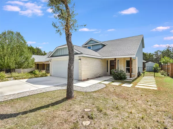 47 Woodacre DR, Wimberley, TX 78676