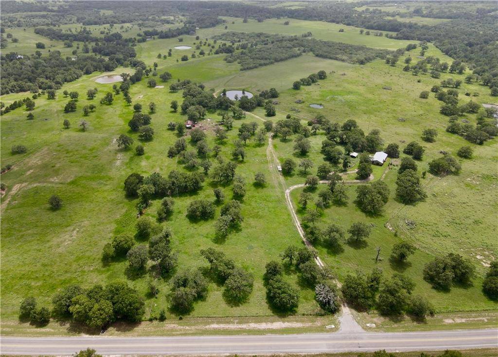 5346 Fm 2762, Flatonia, TX 78941
