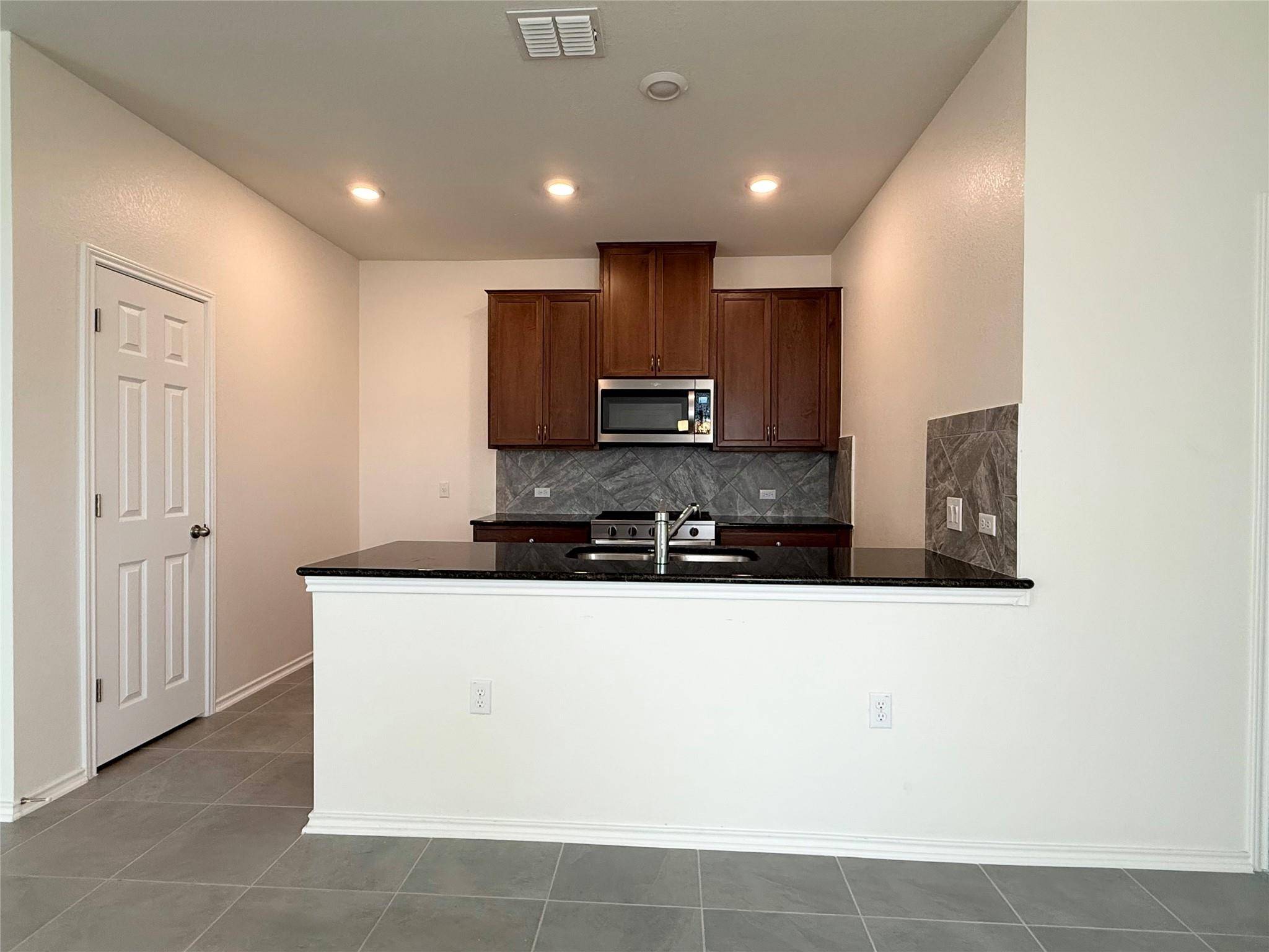 Round Rock, TX 78665,4482 Acerno ST