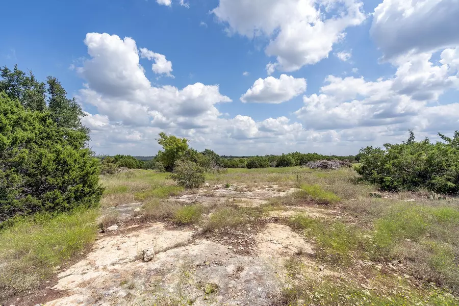 5 Saddle Ridge DR, Bertram, TX 78605