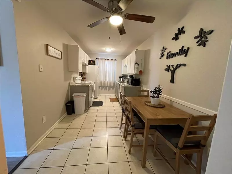 4302 LAKE RD #6, Killeen, TX 76543