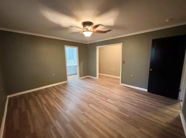 Elgin, TX 78621,1225 Lake Terrace DR