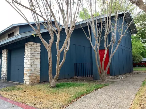 Austin, TX 78744,5916 Little Creek TRL