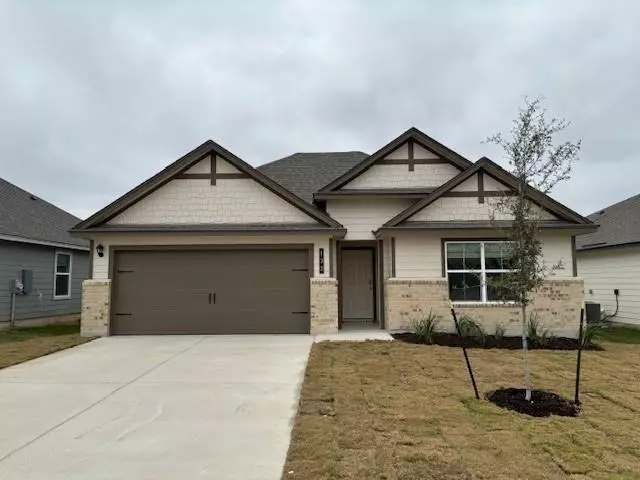 132 Walk WAY, Jarrell, TX 76537