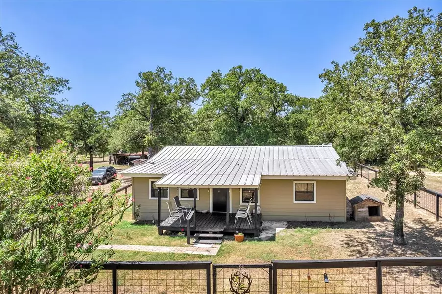 148 Milam LN, Bastrop, TX 78602