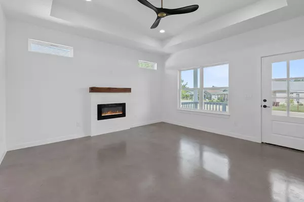 Driftwood, TX 78619,245 Heatherwood DR #2