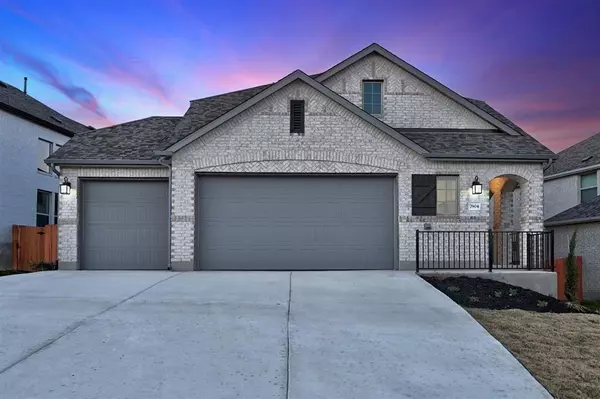 7904 Copper Prairie BND, Lago Vista, TX 78645