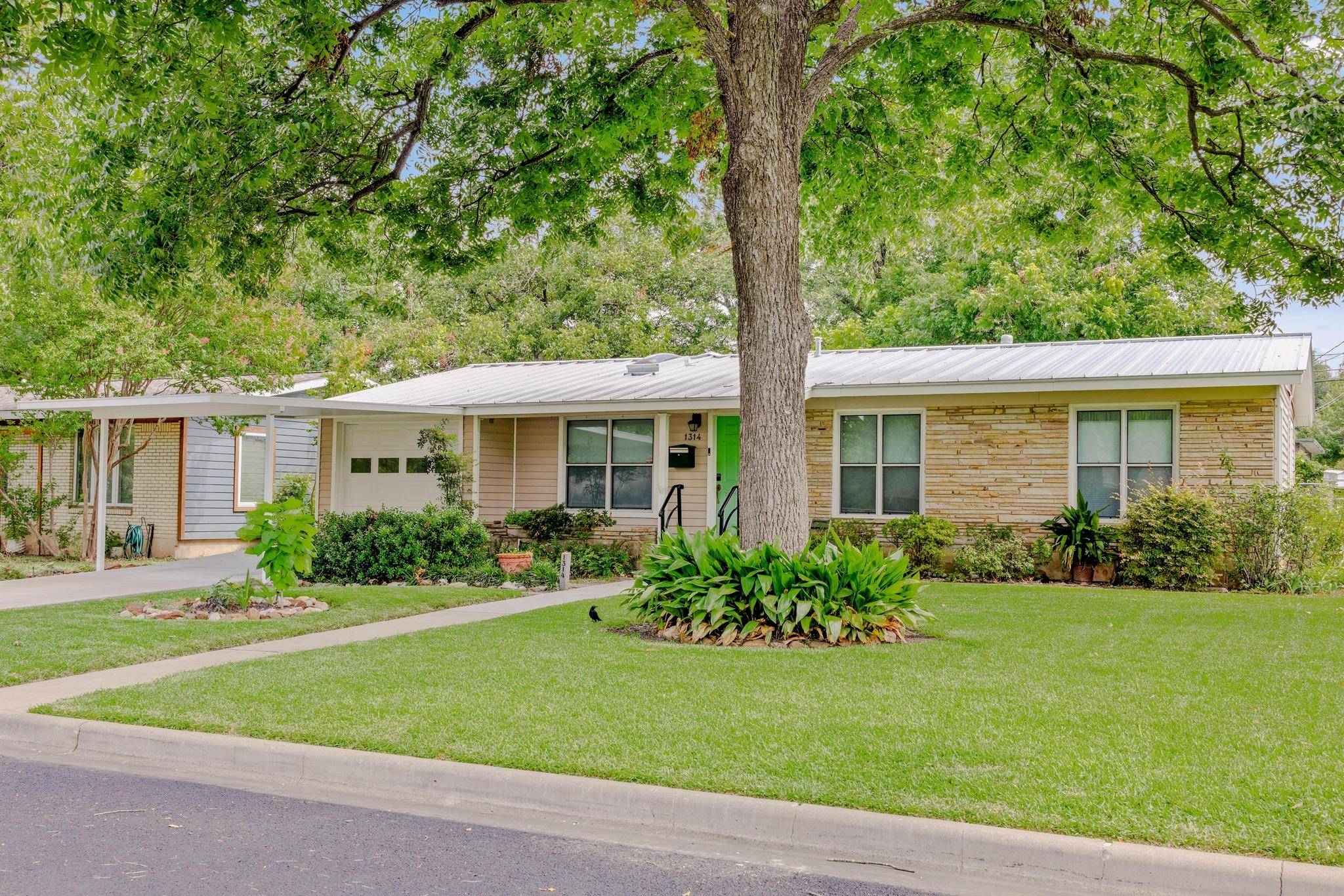 Austin, TX 78723,1314 Cloverleaf DR