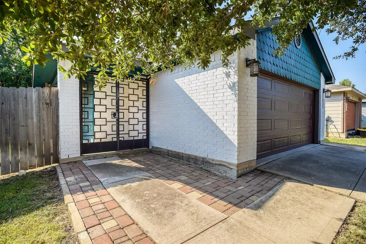 Austin, TX 78741,1517 Anise DR