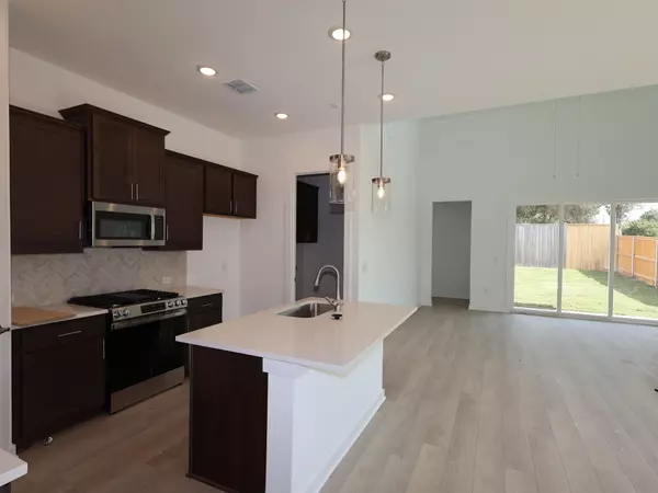 Leander, TX 78641,824 Beaverton DR