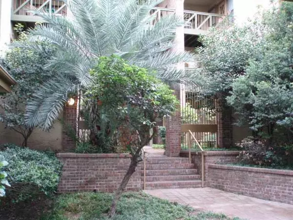 Austin, TX 78705,806 W 24th ST #224