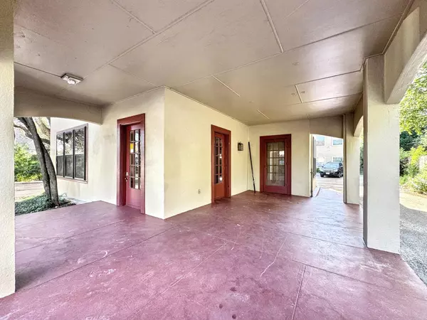 San Marcos, TX 78666,410 Burleson ST