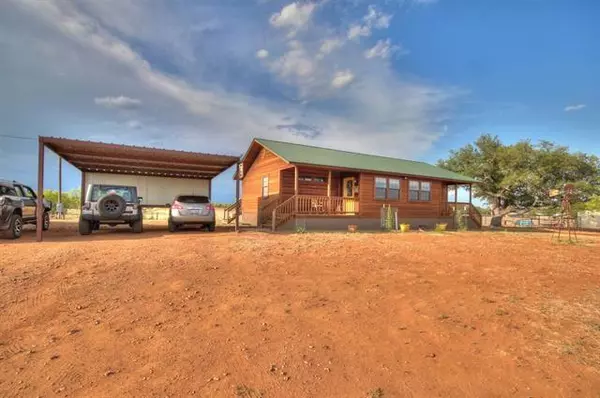 110 E Flag Creek Ranch RD, Llano, TX 78643