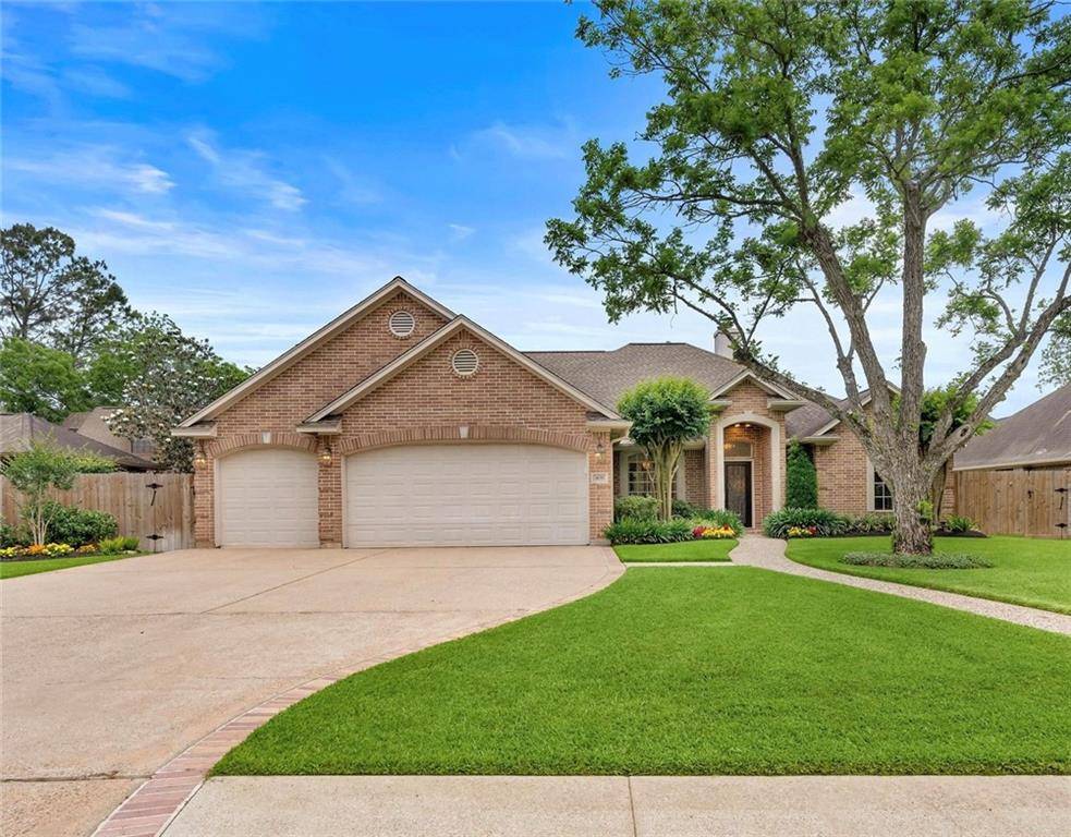 408 Fallow LN, Friendswood, TX 77546