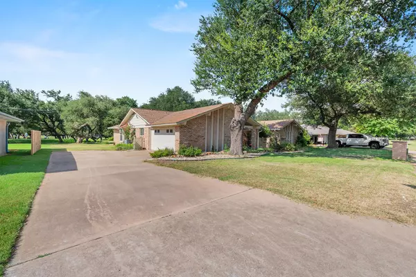 Austin, TX 78750,8702 Balcones Club DR