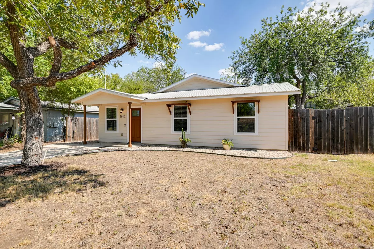 Austin, TX 78721,1615 Deloney ST