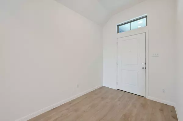 Elgin, TX 78621,270 Bendecido LOOP