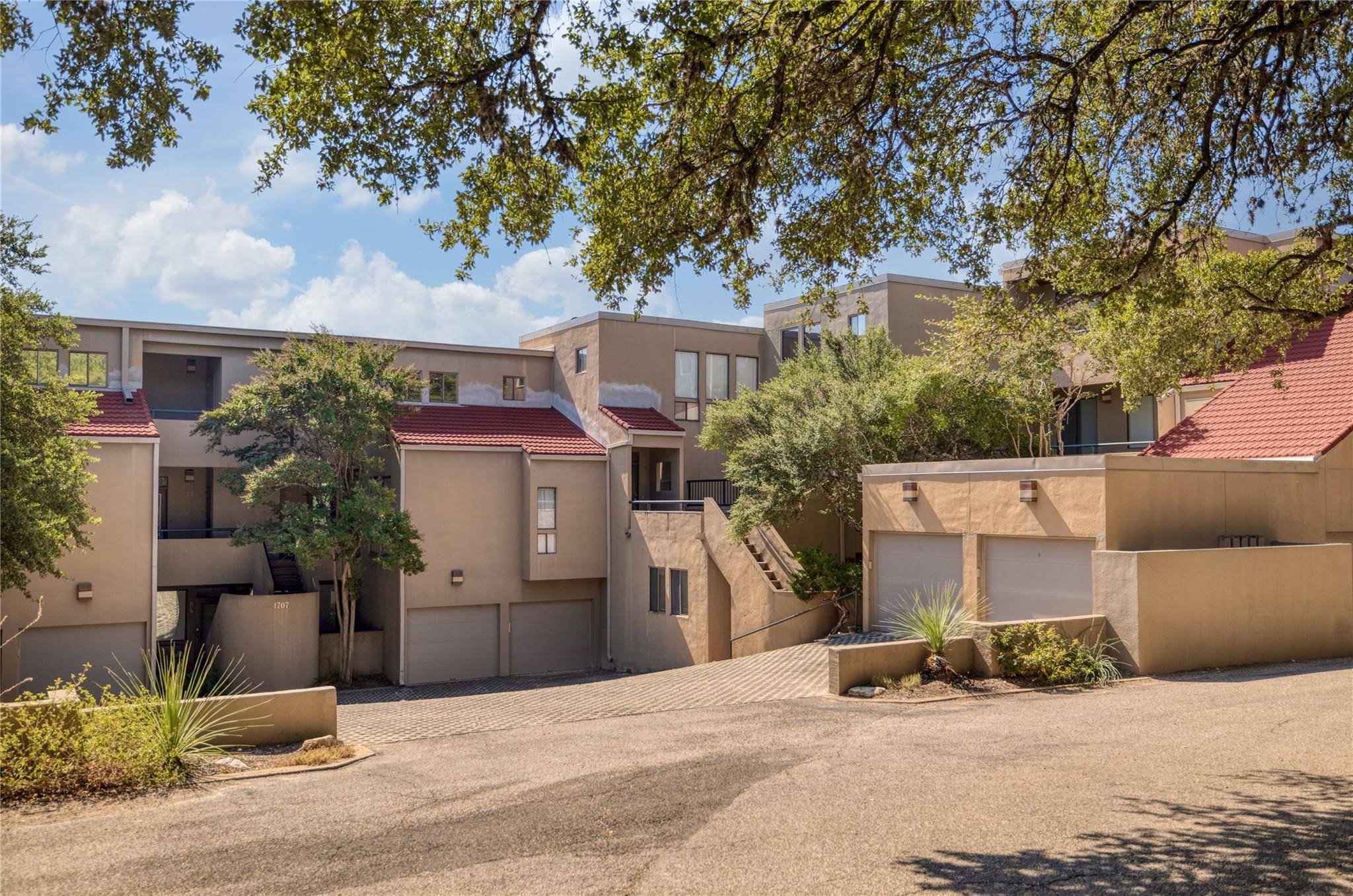 1707 Spyglass DR #57, Austin, TX 78746