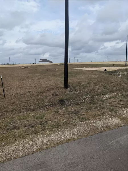 122 Juanita CT, Del Valle, TX 78617