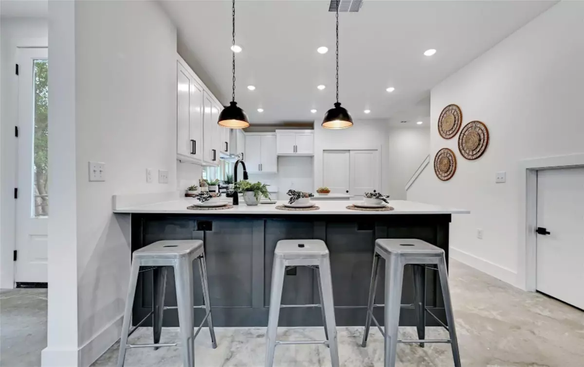 Austin, TX 78752,7613 Providence Ave #1