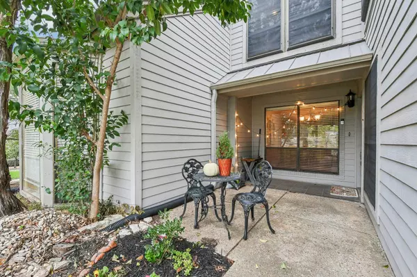 Lakeway, TX 78738,138 World Of Tennis SQ