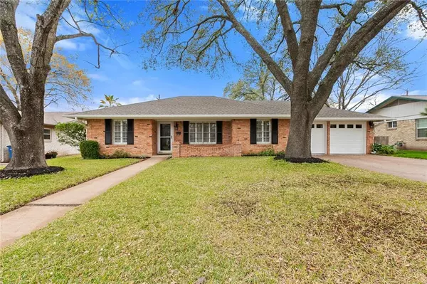 8614 Stillwood LN, Austin, TX 78757