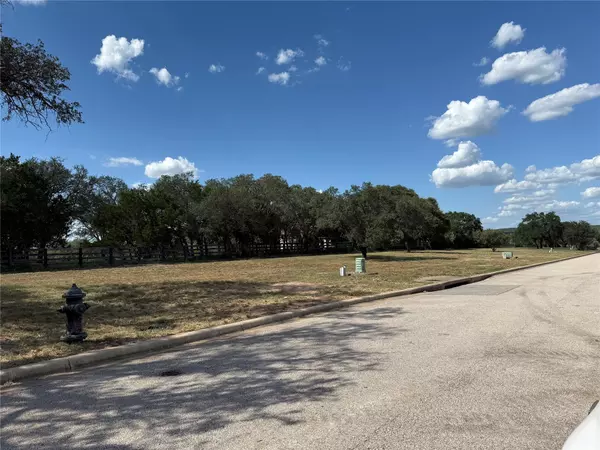 Spicewood, TX 78669,2433 Bruin DR #53