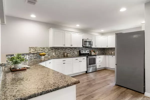 Austin, TX 78745,4704 Roundup TRL