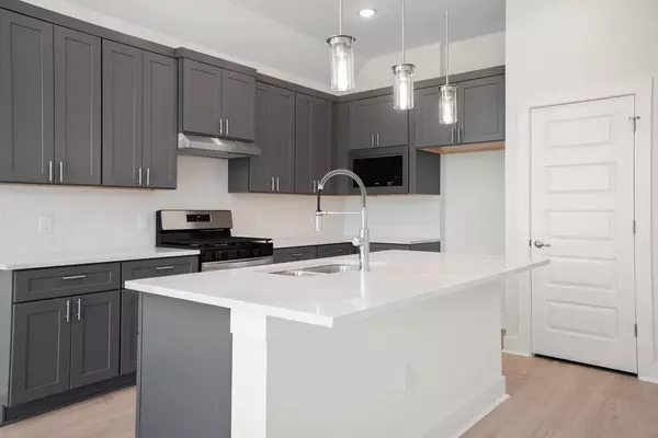 Austin, TX 78751,200 W 56th ST #1104