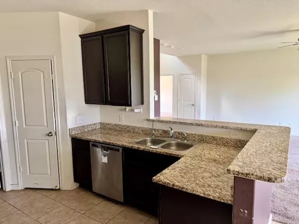 New Braunfels, TX 78132,6341 Hibiscus
