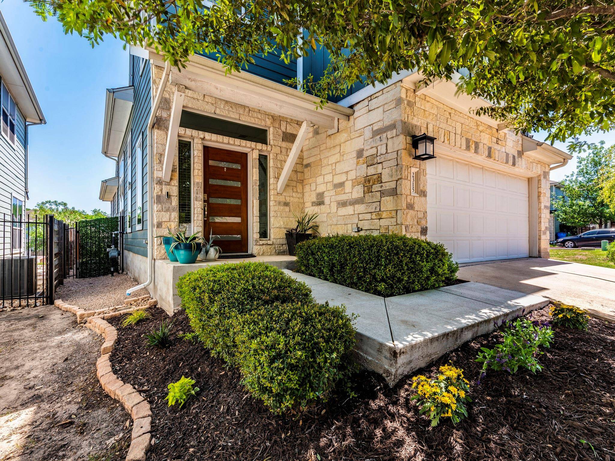 Austin, TX 78741,2315 Capulet ST