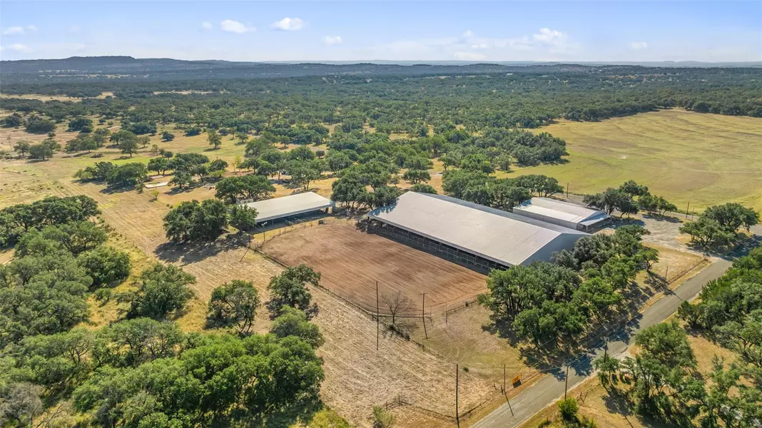 2254 Old Marble Falls RD, Round Mountain, TX 78663