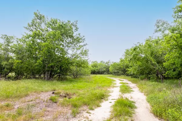 Luling, TX 78648,000 San Marcus Hwy