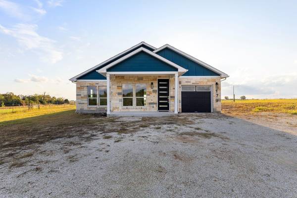 179 Eely RD, Mcdade, TX 78650