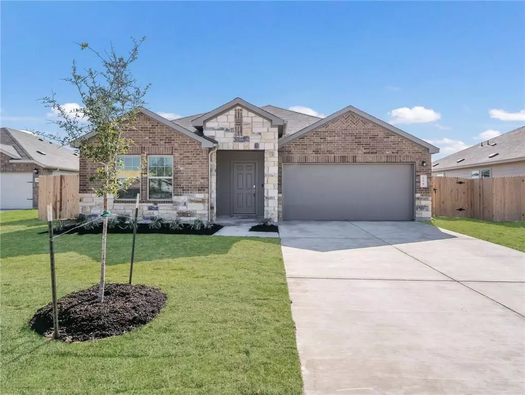 Hutto, TX 78634,214 Pearland ST