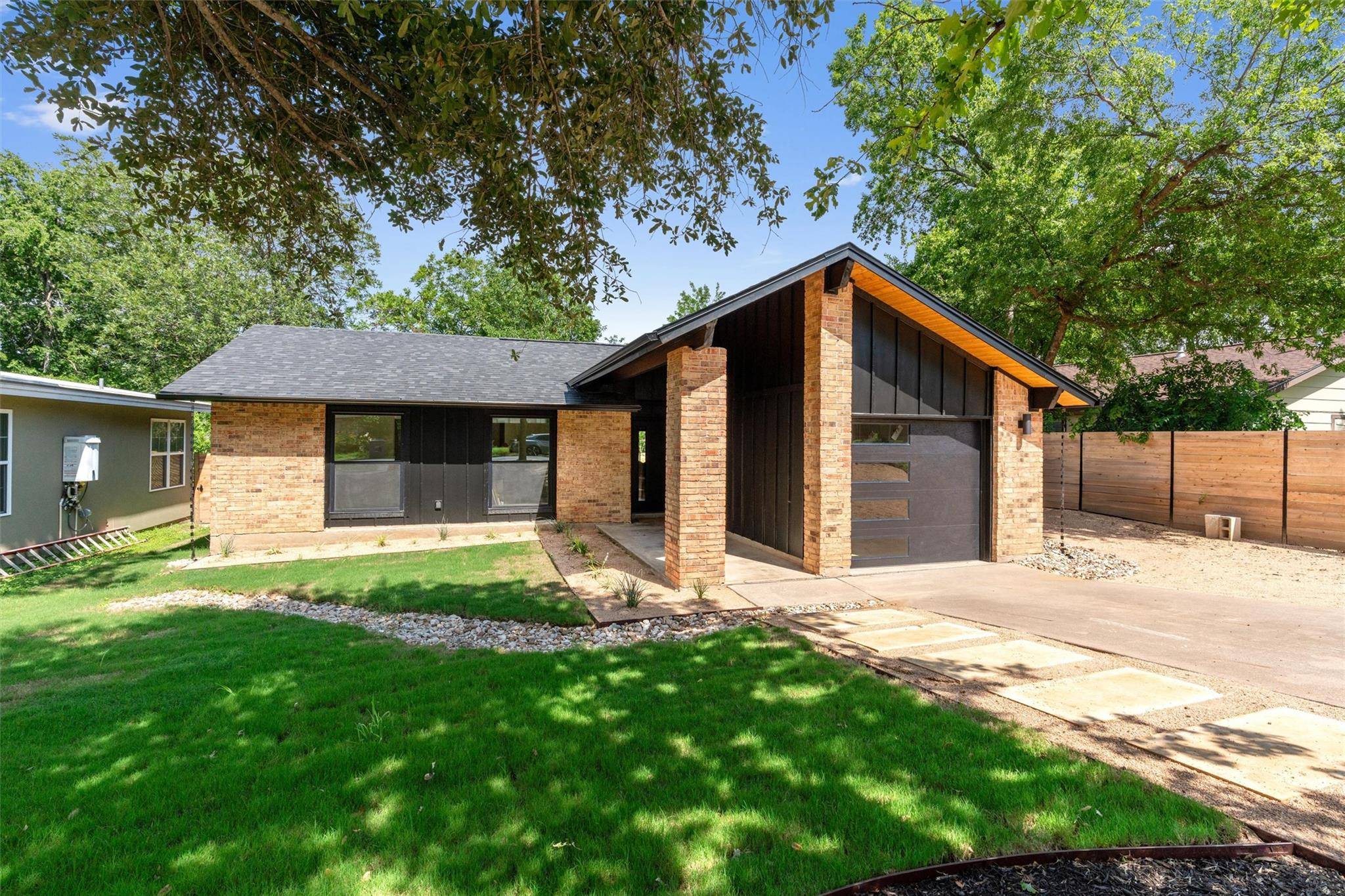 6209 Waycross DR, Austin, TX 78745