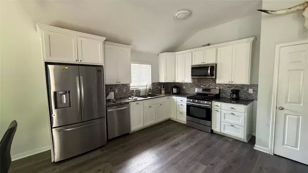 Austin, TX 78744,5802 Teri RD