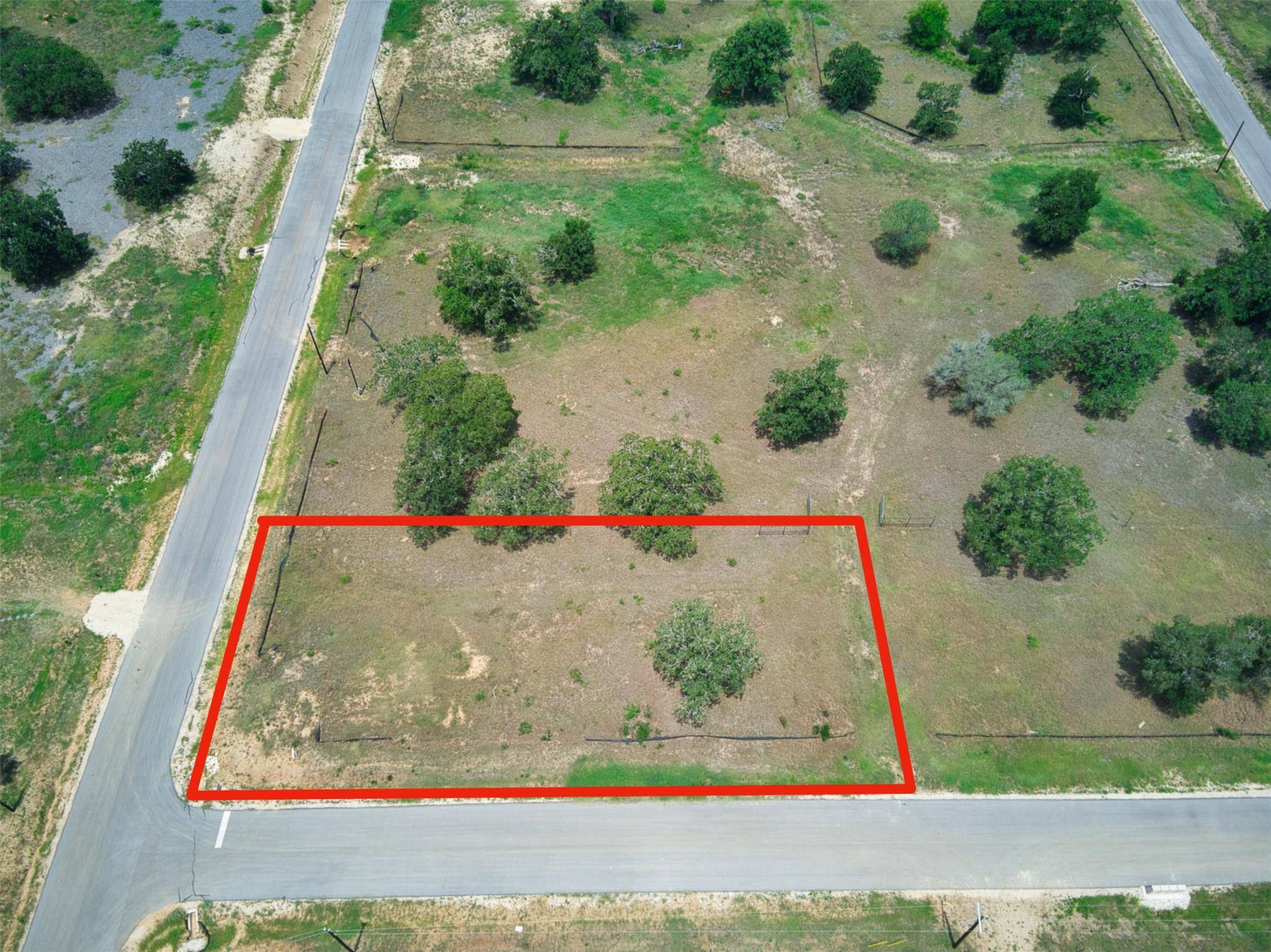 1067 Ferguson LOOP, Dale, TX 78616