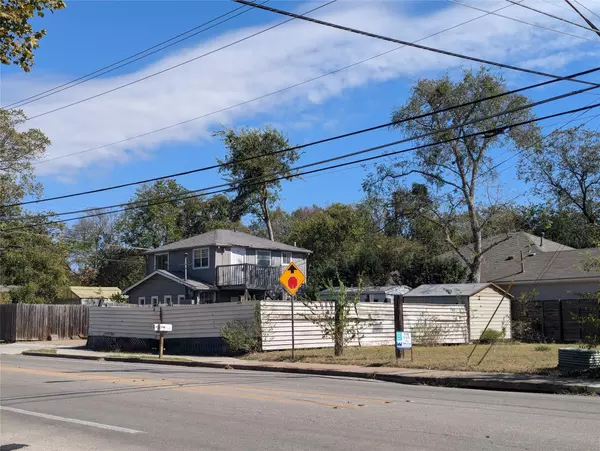 Austin, TX 78752,7403 Guadalupe ST