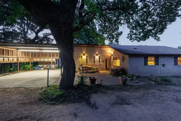 Marble Falls, TX 78654,400 County Road 131